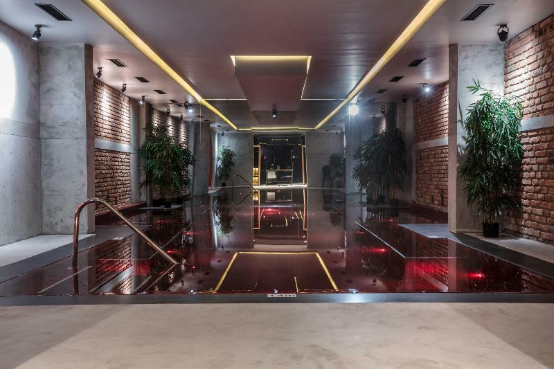 Next Door Park Hotel Skopje Exterior photo