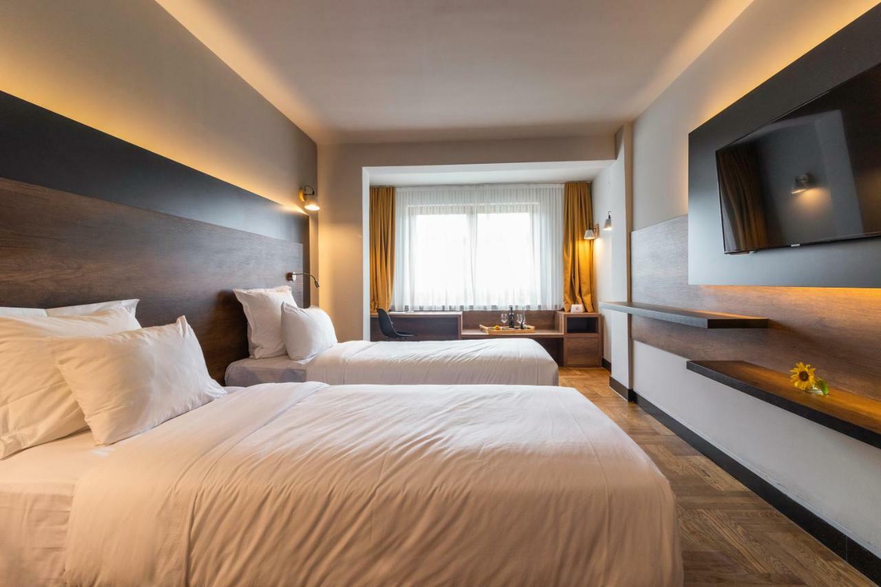 Next Door Park Hotel Skopje Exterior photo